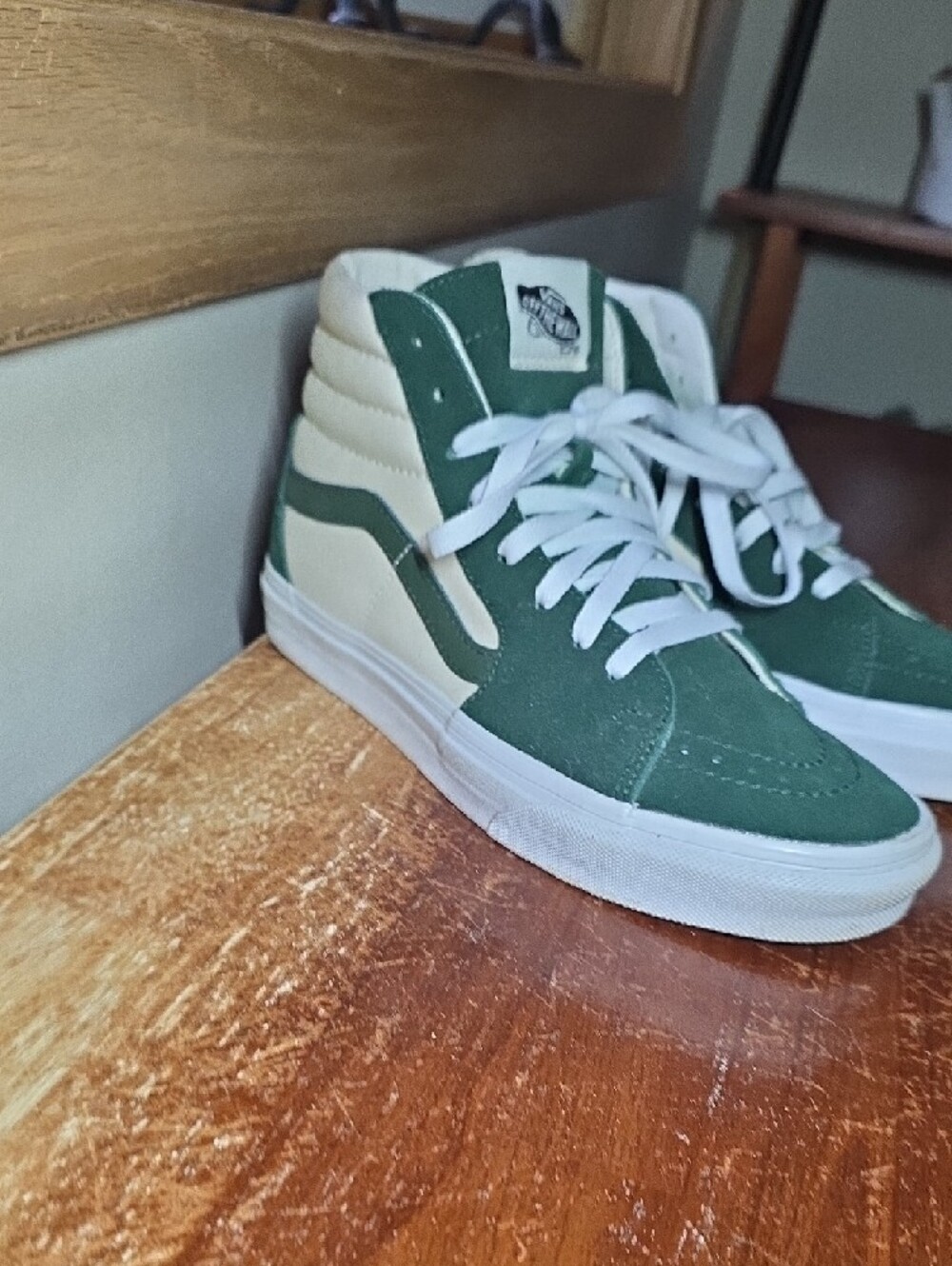 Vans Sk8-Hi Shoe | Green & White | Size 8.5 W/7.0 M | Like New 👟🔥High Tops - Picture 9 of 15